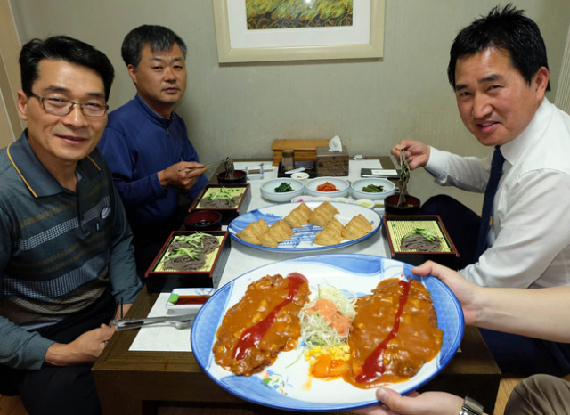 일을 떠나 미림을 통해 친근해진 세 남자, 전제선