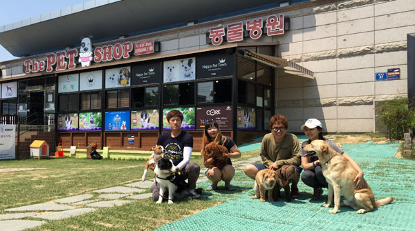전국 최대 규모의 펫 대형마트인 