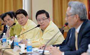5일 대구시청에서 메르스 환자 발생이 전국적으로 늘어남에 따라 감염 차단을 위해 민