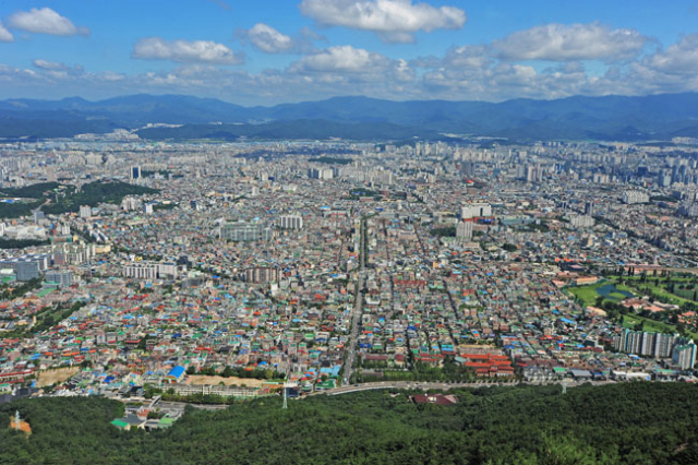 대구 남구 앞산에서 바라본 대구 시내 전경. 남구청 제공