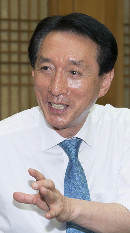 ▷1954년 경주시(옛 월성군) 안강읍 안강4리 출생 ▷경주 계림초