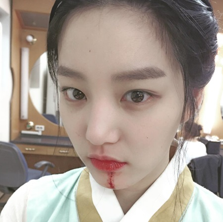 사진. 이유비 인스타그램