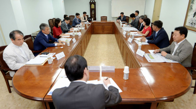 매일신문 제14기 독자위원회 3차 회의가 2일 매일신문사 편집국 회의실에서 열리고 있다. 김영진 기자