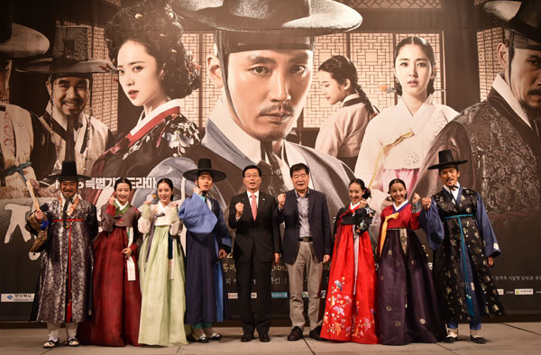 청송군은 16일 김주영 작가의 소설 