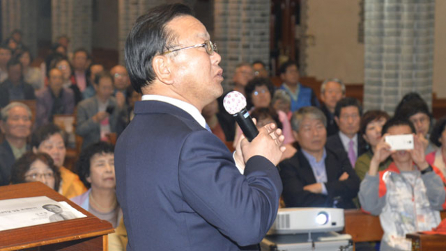김부겸 새정치민주연합 전 국회의원은 2일 대구 계산성당에서 열린 