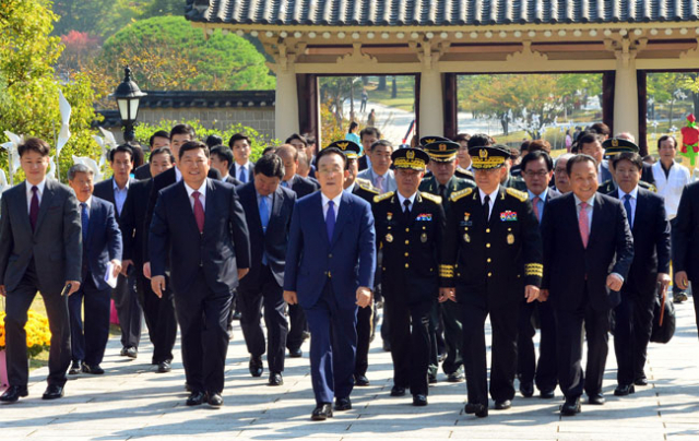 경상북도는 7일 경주 통일전에서 