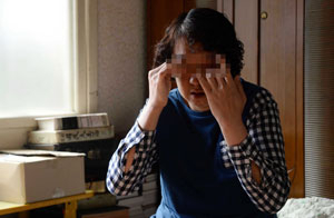 평생 남편에게 맞고 산 조희주 씨는 자신으로 인해 두 딸이 힘들게 사는 것 같아 늘 마음이 무겁다. 김영진 기자 kyjmaeil@msnet.co.kr
