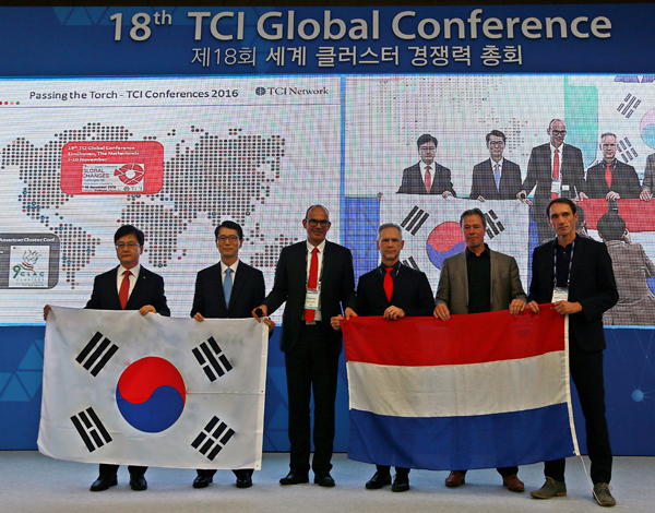 제18회 세계 클러스터 경쟁력 총회가 나흘간의 일정을 마치고 6일 엑스코에서 성황리에 폐막했다. 한국산업단지제공