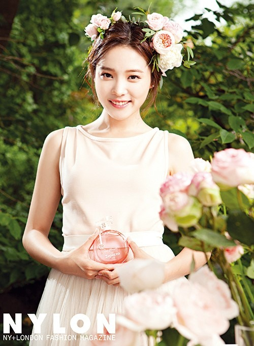 사진. NYLON