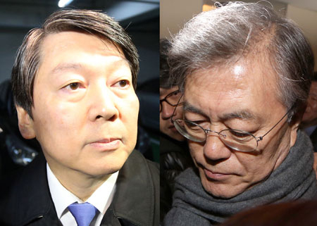 13일 오전 새정치민주연합 안철수 전 공동대표가 결국 탈당함으로써 야권이 재편될 것으로 보인다. 13일 오전 탈당을 결심한 안철수 전 대표가 자택을 나서고 있고(왼쪽) 심야에 안 전 대표의 자택을 방문한 문재인 대표가 회동이 불발된 뒤 굳은 표정으로 돌아서고 있다. 2015.12.13/연합뉴스