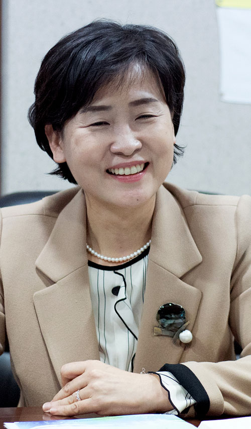 ▷1962년 대구시 동구 안심동 출생 ▷대구 반야월초