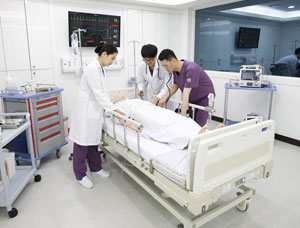 김천대 간호학과가 2년 연속 국가고시 100% 합격의 성과를 냈다. 김천대 간호학과 수업 모습. 김천대 제공