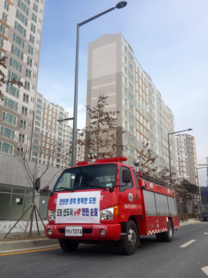 경북도청 신도시에 119안전센터 설치가 늦어져 불안감이 커지고 있다. 경북소방본부는 응급조치로 지난달부터 경북도청 신도시에서 1일 4회 안전순찰에 나서고 있다. 경북소방본부 제공
