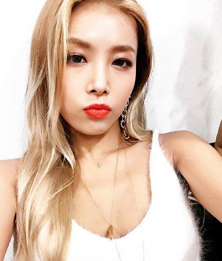 사진= 유빈 SNS