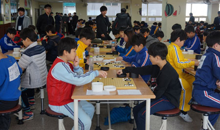 제1회 남부교육지원청교육장배 바둑대회에 참가한 초