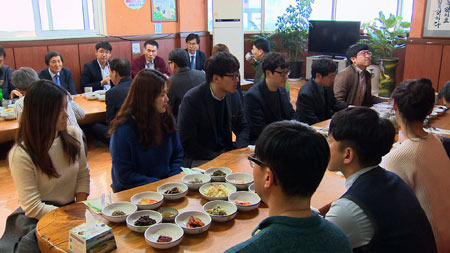 최근 도청 신도시와 가장 인접한 예천으로 도청 및 교육청 직원들이 찾으면서 식당가가 바빠지고 이에 따라 매출이 크게 증가하고 있는 것이다. 예천군 제공