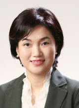 경북대(국문과) 졸업. 창조문예 시 부문 등단