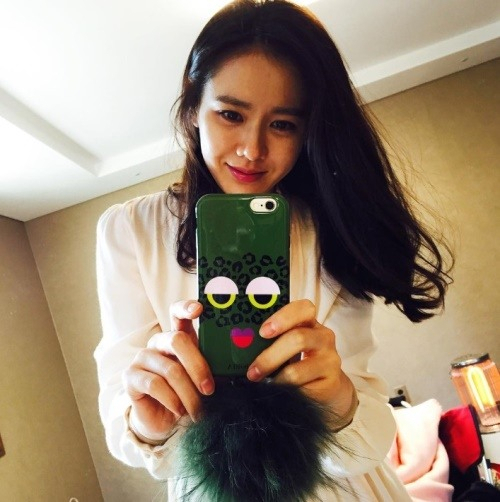 사진. 손예진 인스타그램