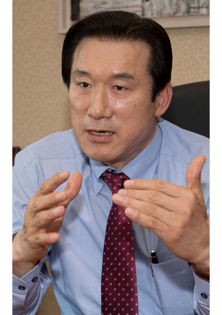 ※김승겸 대표는 ▷1956년 경북 영덕군 축산면 경정3리 출생 ▷영덕 경정초