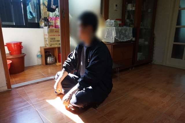 최근 딸이 림프암으로 병원에 입원한 권정수(가명