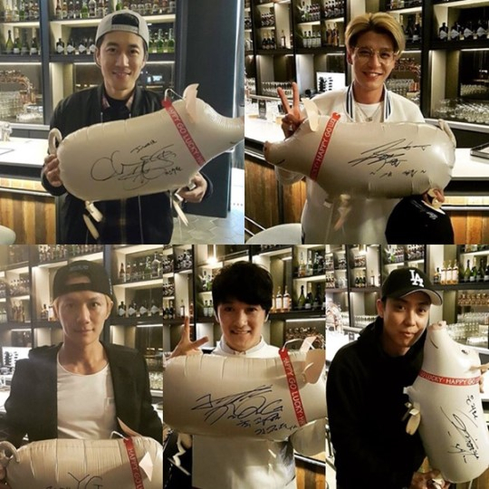 사진. YG 리퍼블리크 인스타그램