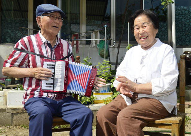 올해로 결혼 56주년을 맞은 황호윤(81)
