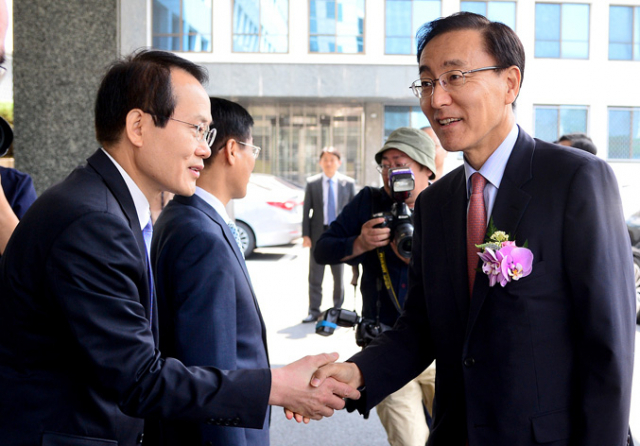 김수남 검찰총장이 17일 오전 대구고