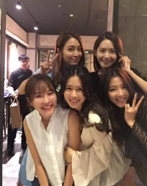 사진. 손예진 인스타그램