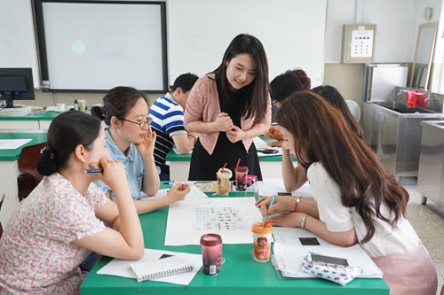 대구 북비산초등학교는 인문정신을 반영한 교수언어 개선 방안 및 교과활동을 통한 인성교육 방법의 연수를 통해 교사의 인성교육 역량 강화에 노력하고 있다. 대구시교육청 제공