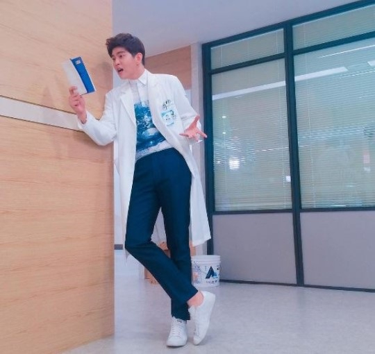 사진. 윤균상 인스타그램