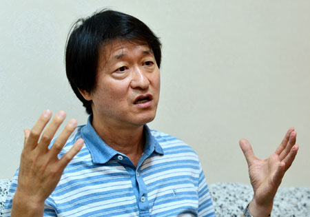 경북대 물리학과 이형철 교수. 김영진 기자