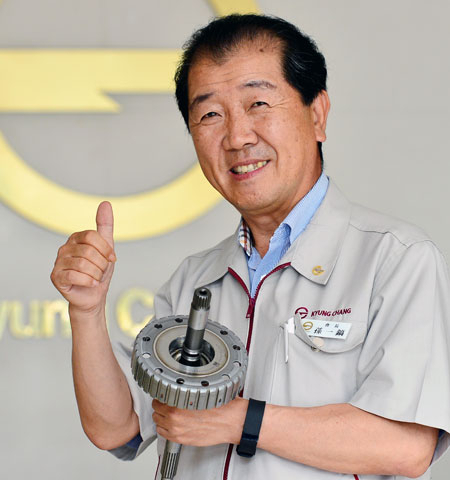 경창산업(주) 손일호 회장은 오토미션을 주력제품으로 하는 현재의 경창산업을 키워냈다. 정운철 기자 woon@msnet.co.kr