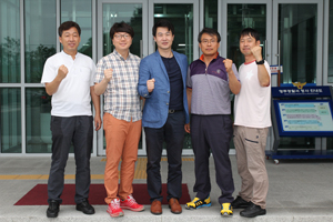 왼쪽부터 정윤섭 경위
