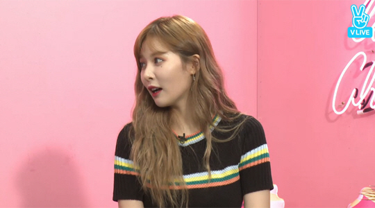 사진. 네이버 V앱 캡처