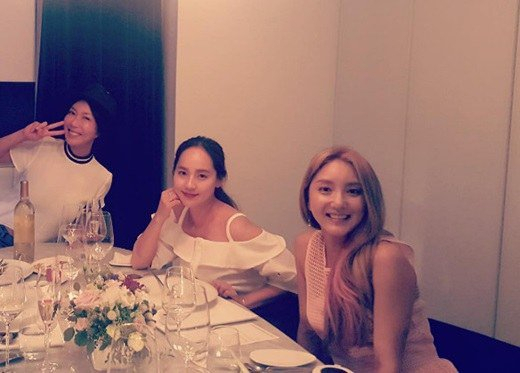 사진 = 슈 인스타그램