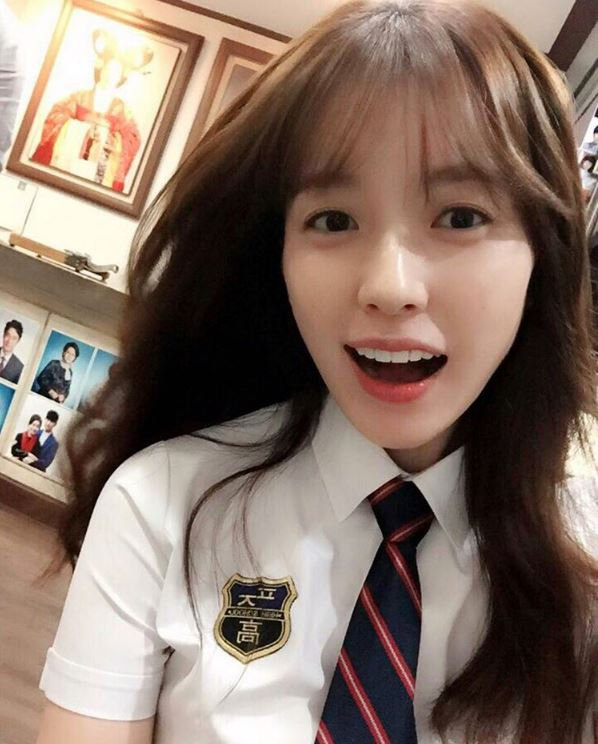 사진 = BH 엔터테인먼트 인스타그램