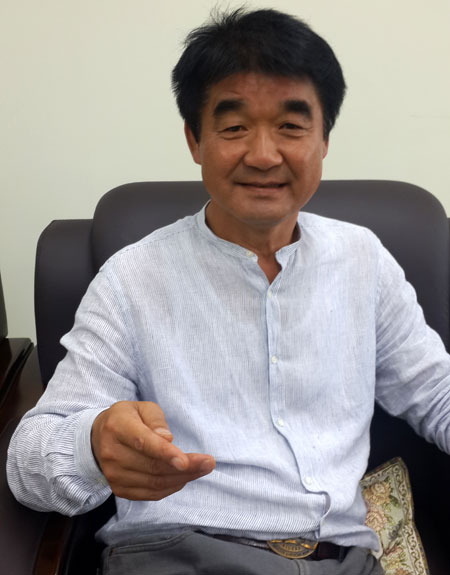 지난 2014년 10월 권명순 청송사과유통공사 대표가 부임하면서 청송사과 판로에 혁신적인 변화를 가져왔다. 그는 청송사과 사과자판기와 홈쇼핑, 해외수출까지 다양한 판매 형태를 이끌어냈다. 전종훈 기자
