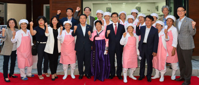 도시재생 선도사업 마중물인 할매묵 공장이 본격 운영에 들어갔다. 영주시 제공