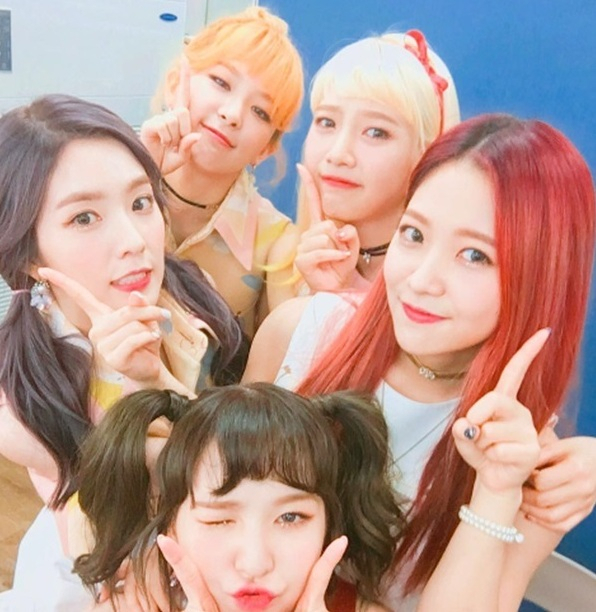 사진. 레드벨벳 공식 SNS