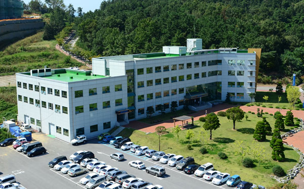 성공 창업의 산실로 자리매김한 금오공대 벤처창업관 전경.