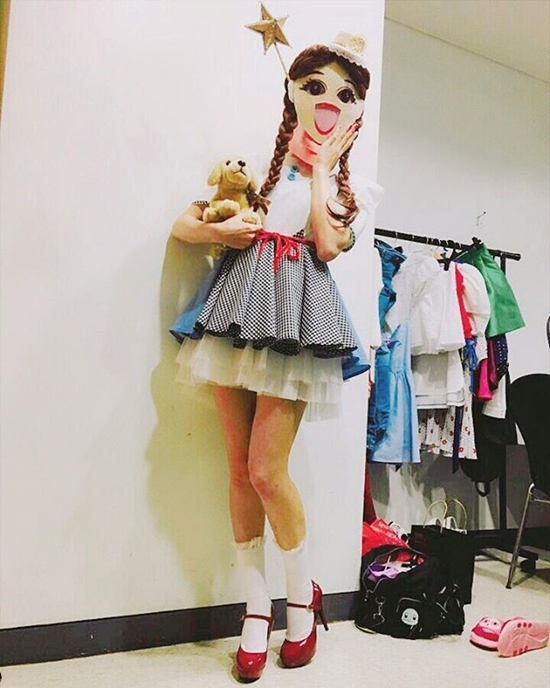 사진. 모니카 인스타그램