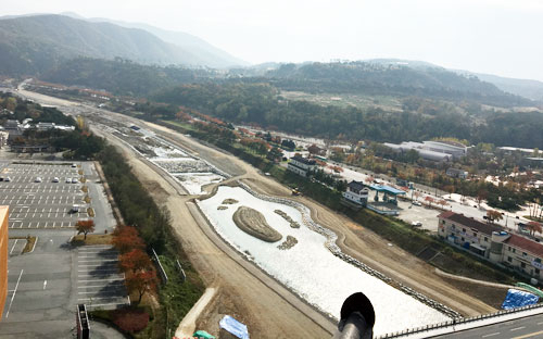 천년고도 경주가 물의 도시로 거듭나는 작업에 시동을 건다. 사진은 북천 재정비 공사가 벌어지고 있는 현장. 경주시 제공