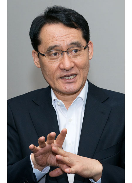 ▷1958년 강원도 삼척 출생 ▷경북대 행정학과 졸업 ▷동부화재 대구