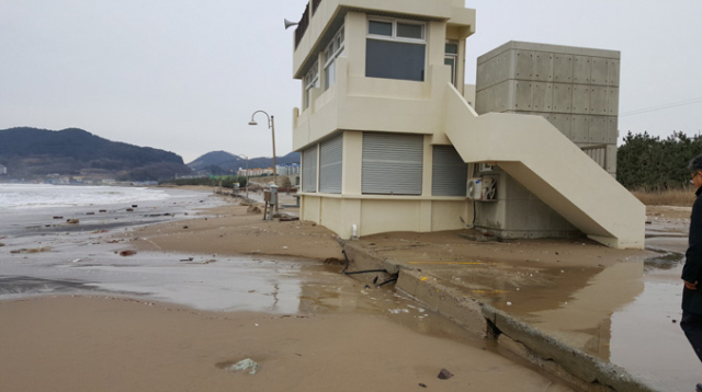 포항시는 올해부터 총사업비 180억원을 투입해 백사장이 유실된 도구해수욕장을 되살린다는 계획이다. 포항시 제공