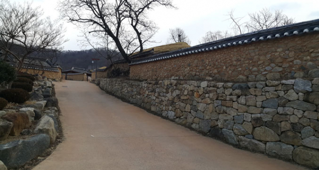 한개마을 흙돌담장