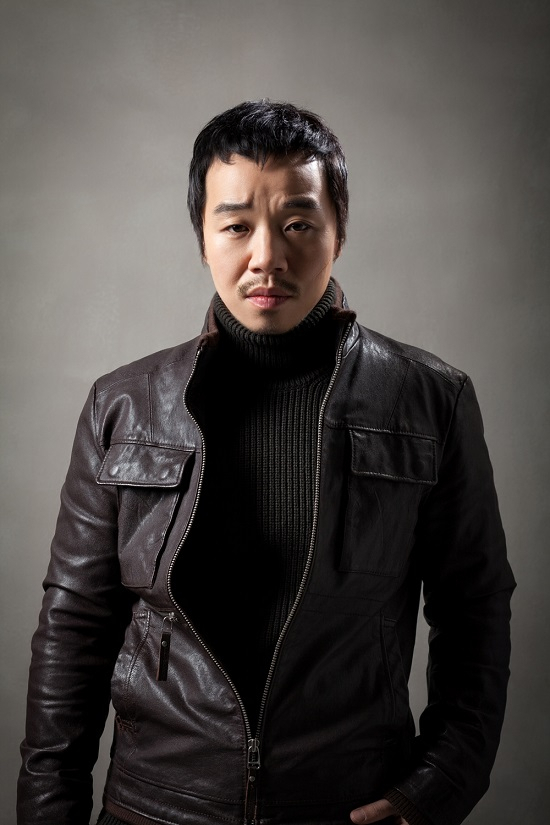 사진. 플라이업 엔터테인먼트