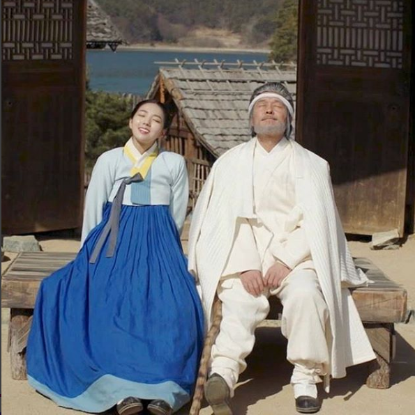 사진. 채수빈 인스타그램