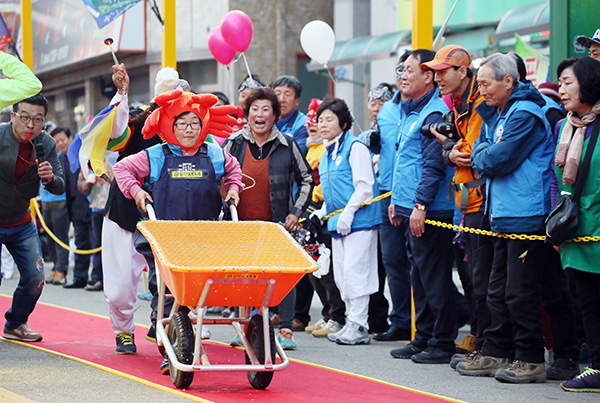 지난해 열린 영덕대게축제. 매일신문 D/B