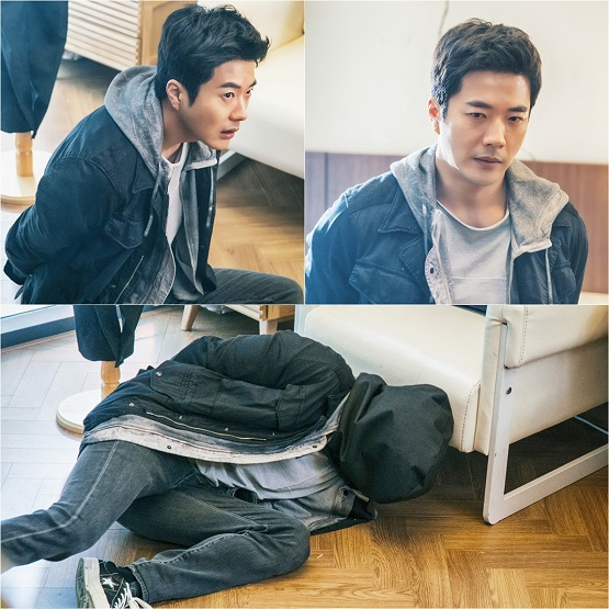 사진. 추리의여왕문전사, 에이스토리