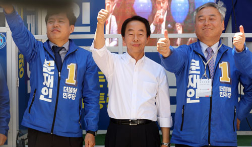 문재인 대통령 선거운동 당시 유세에 참여했던 김현철 동국대언론정보대학원 석좌교수. 자료사진 : 연합뉴스